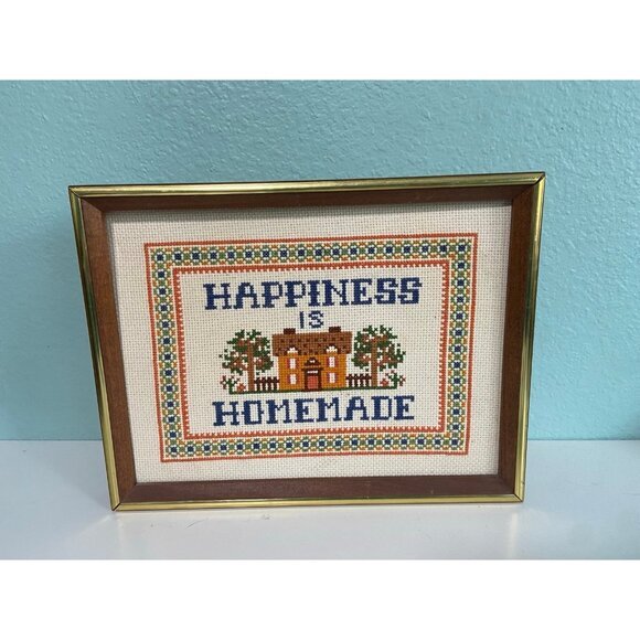 Vintage‎ Happiness is Homemade Cross Stich Framed Wood and Gold Sign - Picture 1 of 7